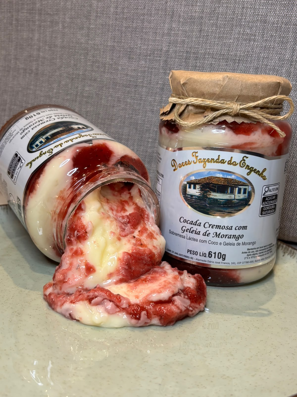 Cocada Cremosa com Geleia de Morango